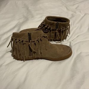 NEW Tan Suede UGG Moccasins